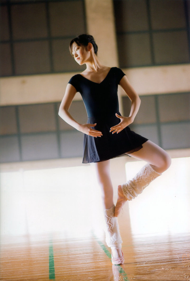 舞台木地板安装之前地面要检测什么?