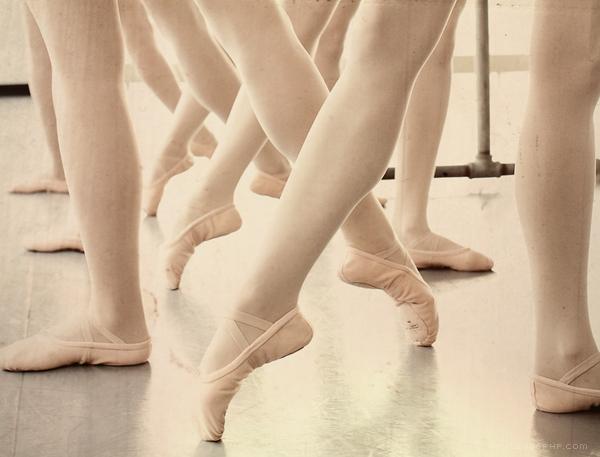 舞蹈木地板所具有的独特优点