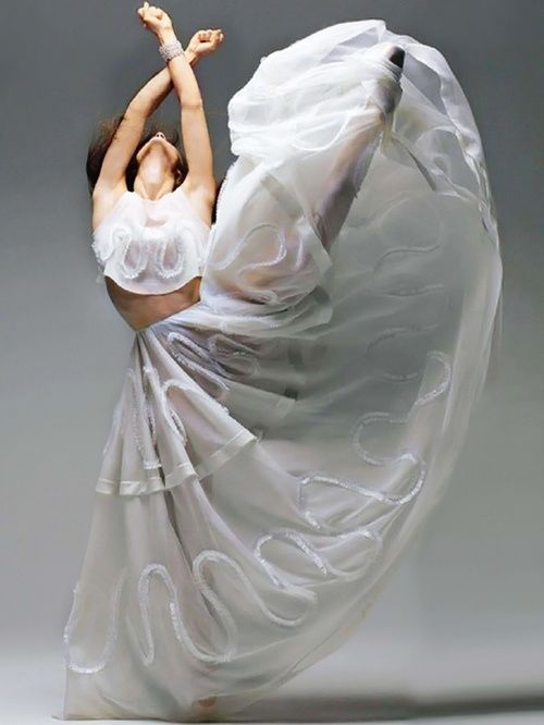 如何避免舞台木地板划痕问题？