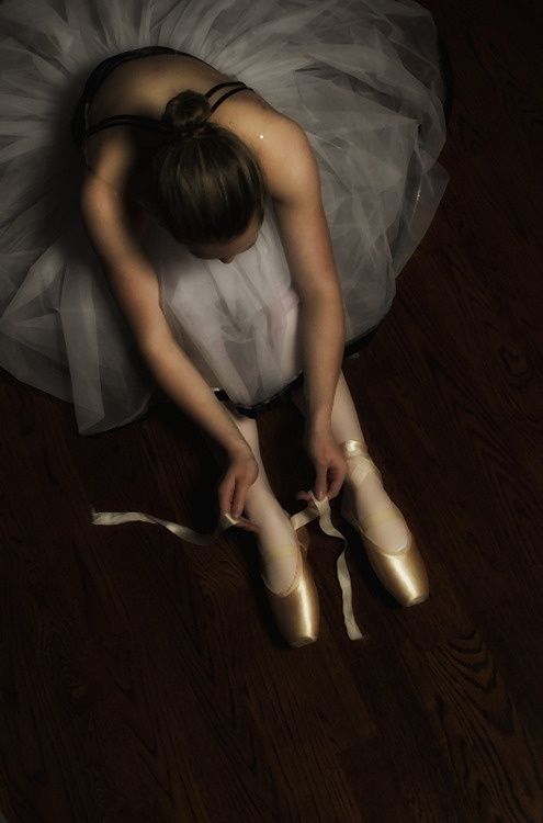 如何避免舞台木地板划痕问题？