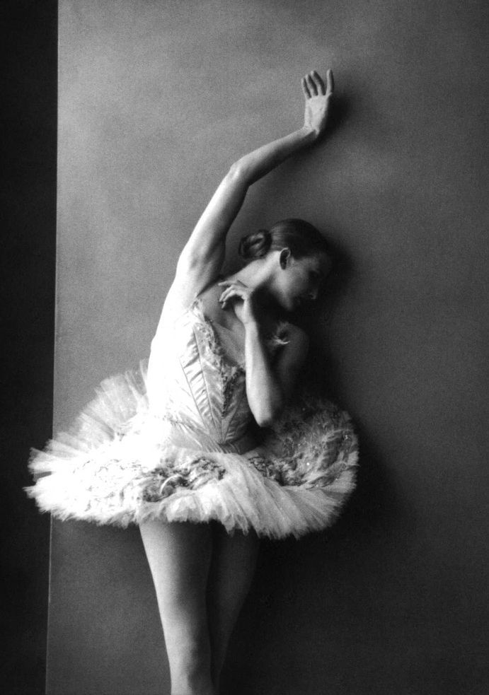 如何选择羽毛球运动地板的材质