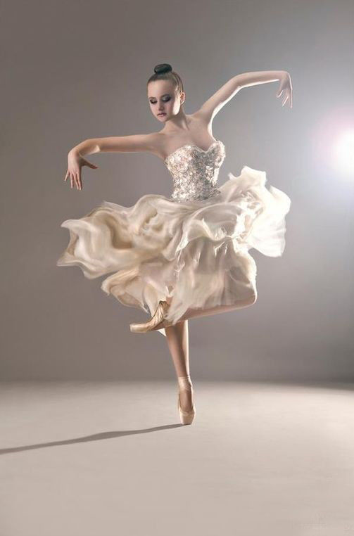 舞蹈地胶颜色和舞蹈室背景怎样搭配?