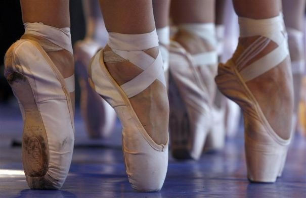 塑胶地板的清洁保养