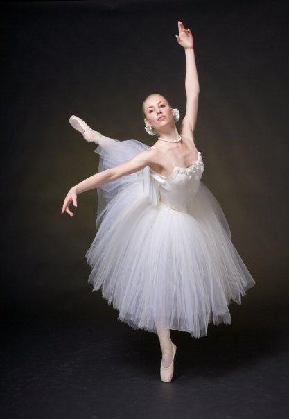 PVC塑胶地板的打蜡工艺你都会吗?